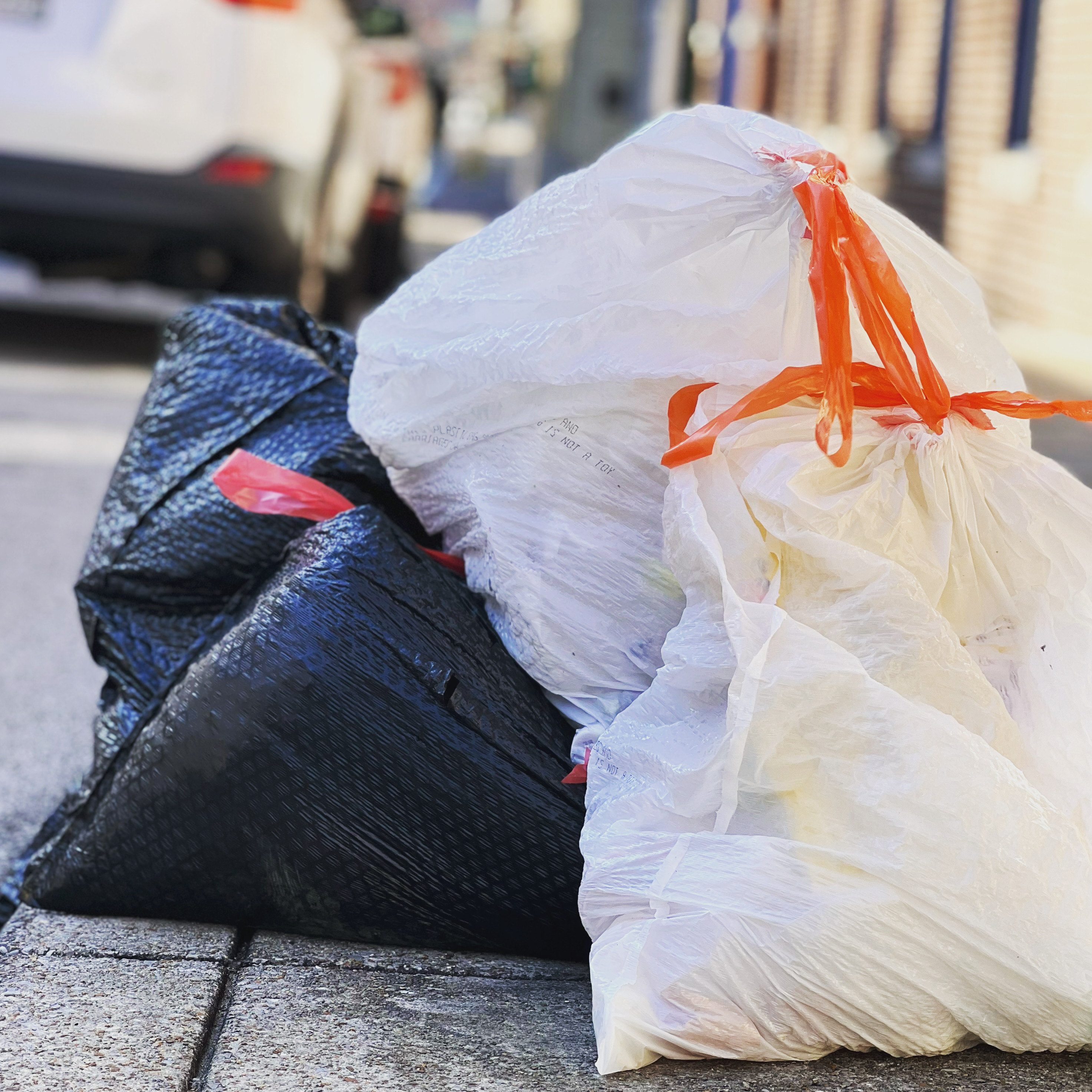 T R A S H